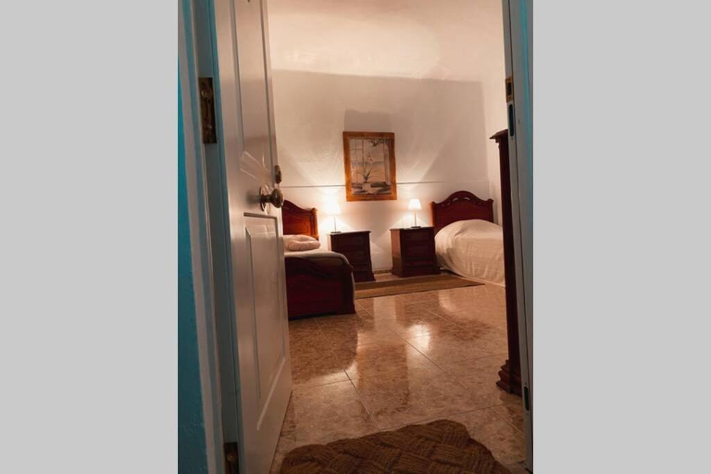 LARGE 90m2 CANARY APARTMENT, NICE VIEW, LOCATION ! Puerto de Santiago  Ngoại thất bức ảnh